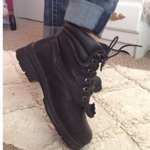 TIMBERLAND BLACK LEATHER BOOTS 5 M